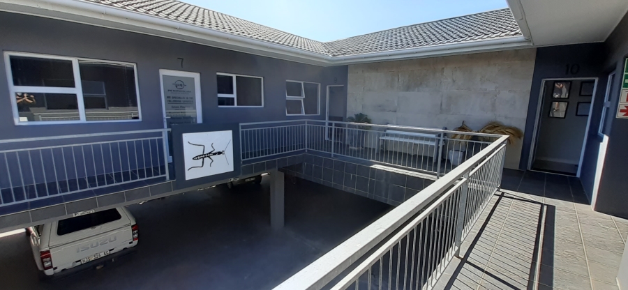 Commercial Property for Sale in Cambridge Eastern Cape